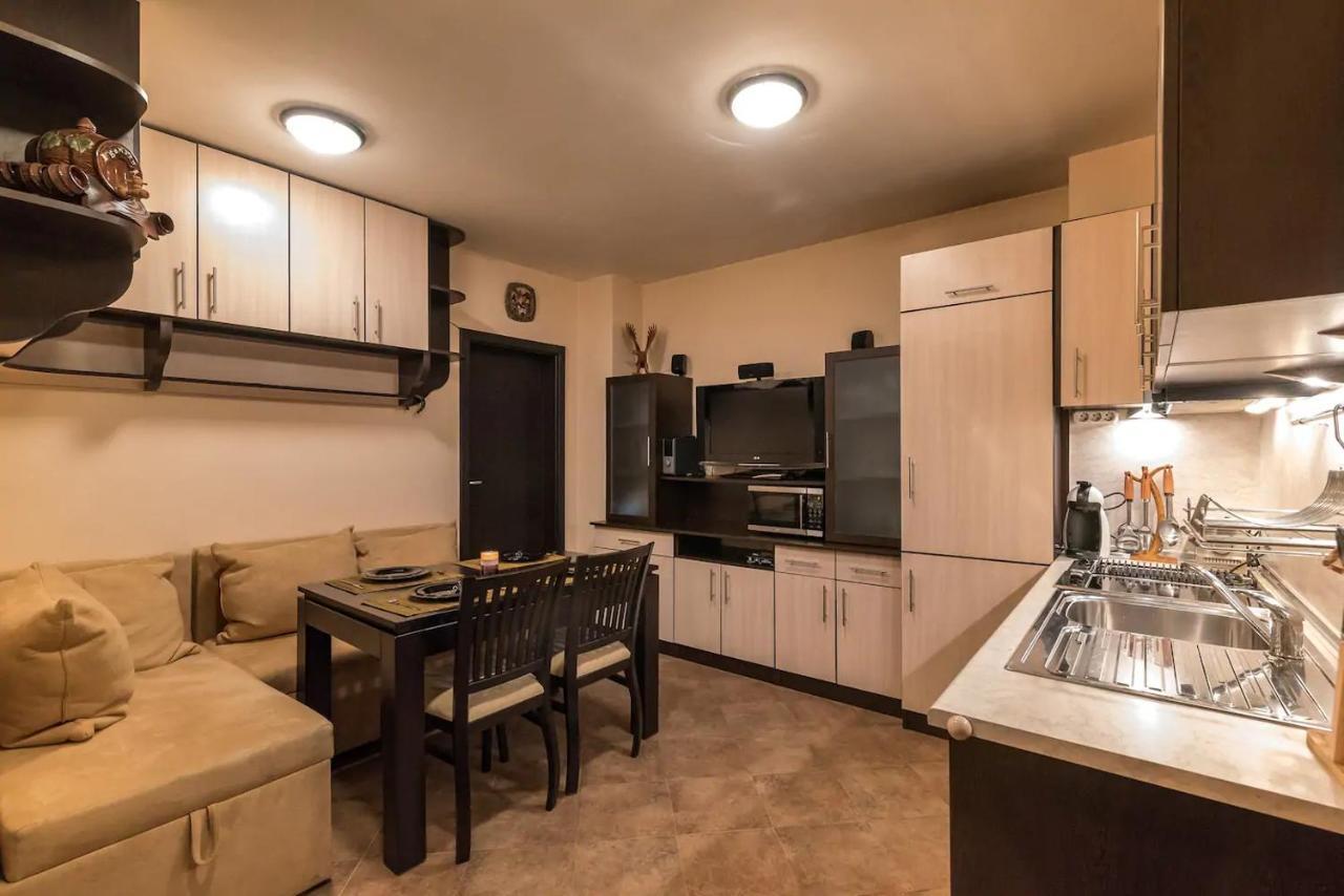 Charming, Fully-Furnished, 2-Bedroom Apartment بانسكو المظهر الخارجي الصورة